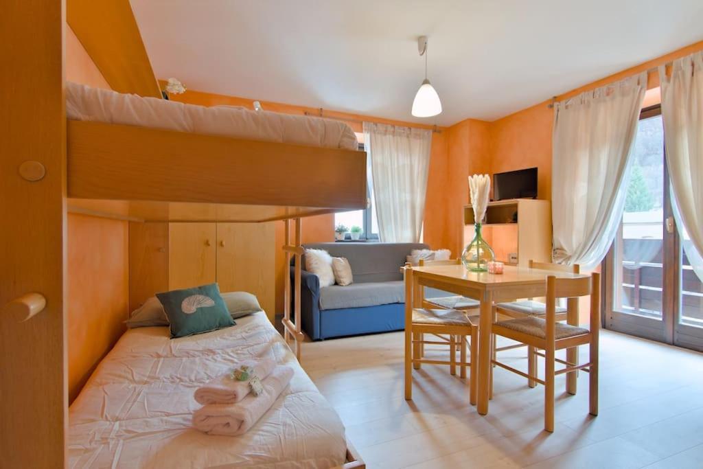 Aprica Alpine Loft Centralita E Park Free 外观 照片