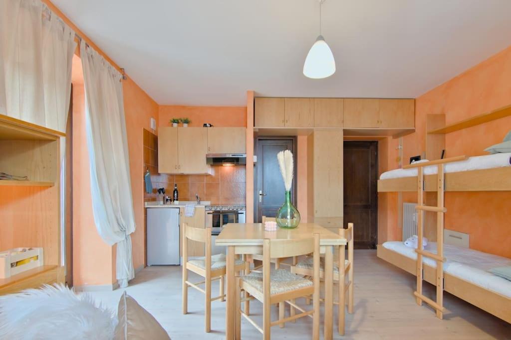 Aprica Alpine Loft Centralita E Park Free 外观 照片